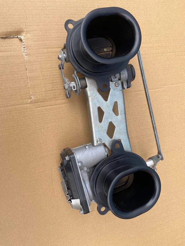 Ducati Multistrada 1200 1200S Cuerpos del acelerador Enganche + TPS Completo Foto 2 de 4