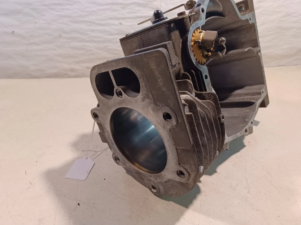 37083 TECUMSEH ENGINE CYLINDER BLOCK CRANKCASE - Image 2 of 4