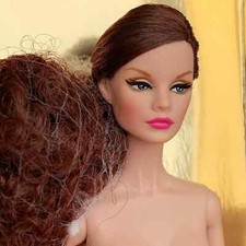 Integrity Toys Poppy Parker Beautiful Ginger Gilroy Style Lab Convention Doll