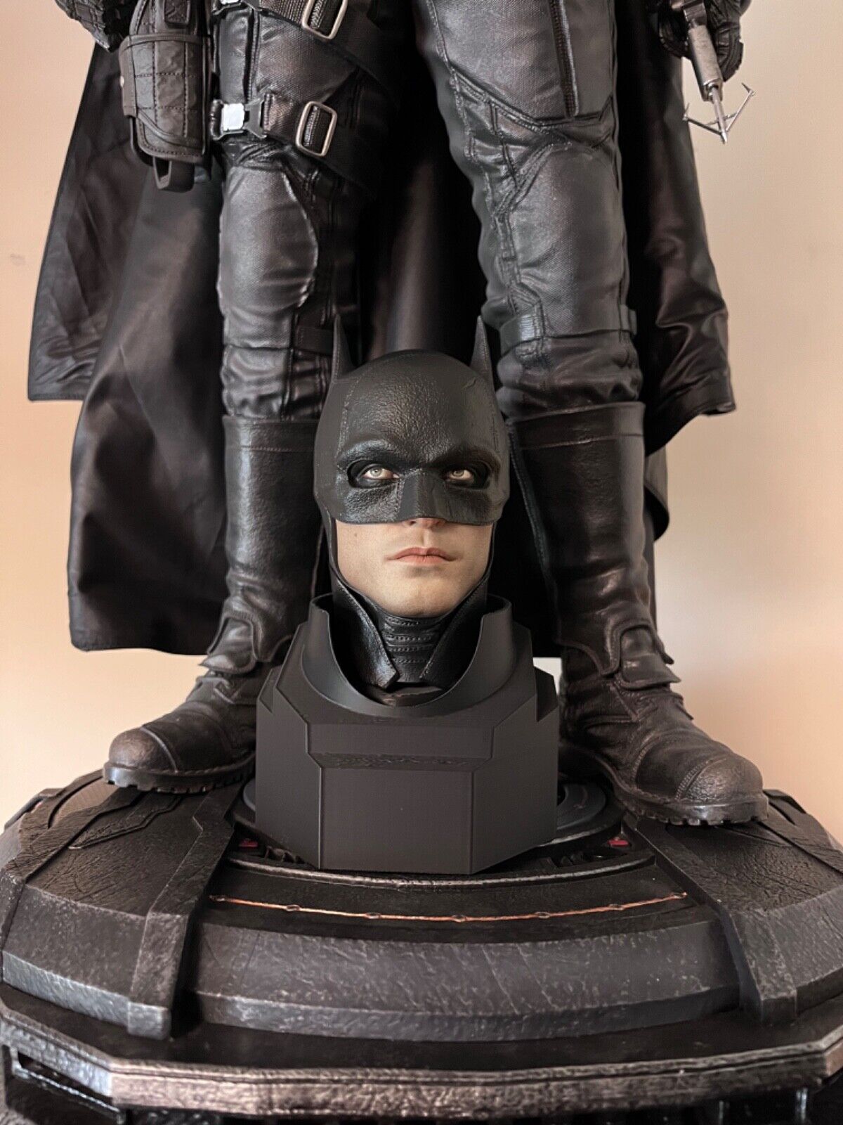 Prime 1 Studio x Blitzway The BATMAN 2022 Statue 3d printed head (stand only)
