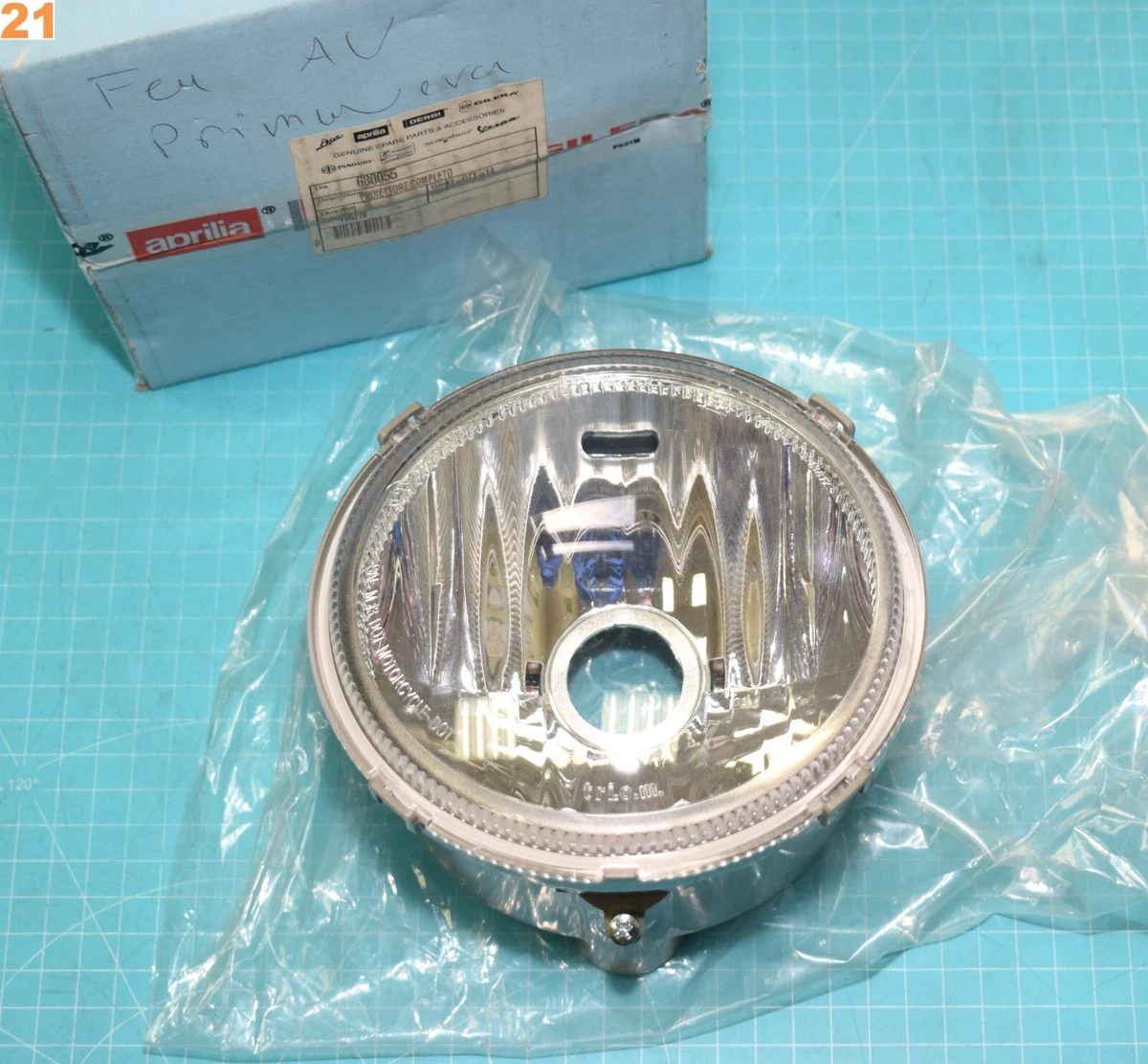 Reoidisseur d'huile moteur, pour prisonnier SPRINTER OM651 6511800610, 6511800665, 6511801310, 6511800810, A6511801310 Reoidisseur d'huile moteur, pour prisonnier SPRINTER OM651 6511800610, 6511800665, 6511801310, 6511800810, A6511801310