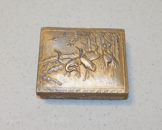 VTG Japan Wood Lined Gold Metal Tobacco/Trinket Box - Cranes VTG Japan Wood Lined Gold Metal Tobacco/Trinket Box - Cranes
