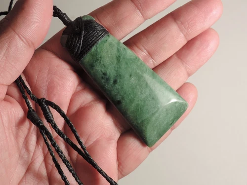 Spotty GREEN NZ INANGA JADE TOKI NZ Nephrite Jade Maori Pounamu Greenstone ADZE