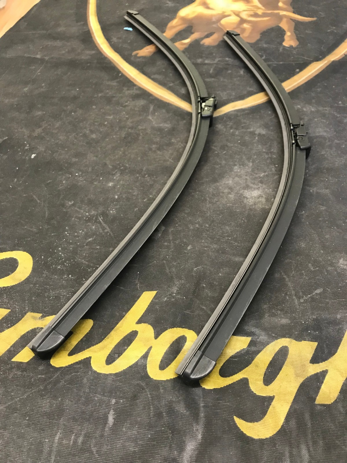 LAMBORGHINI AVENTADOR LP700 720 750 WINDSHIELD WIPER BLADE SET LEFT RIGHT OEM 