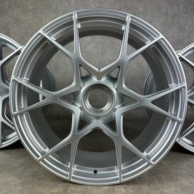 Porsche Cayman 718 Felgen 20'' Original GT4 RS 982 Zentralverschluss 98204460305