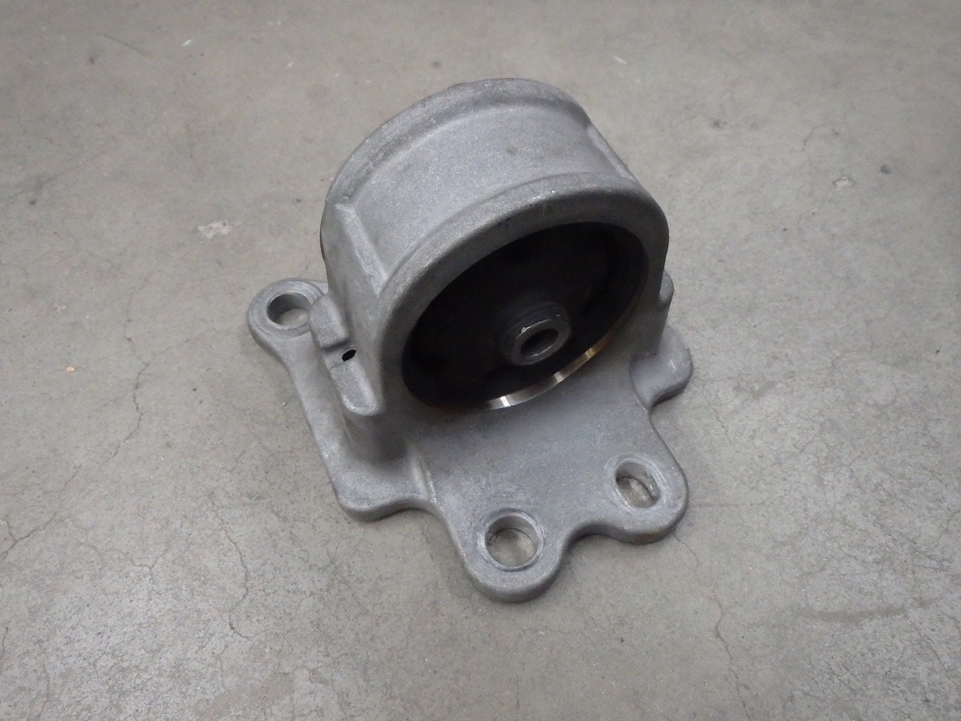 Nissan R35 GTR GTR VR38DETT Rear Engine Bellhousing Alloy Mount J069