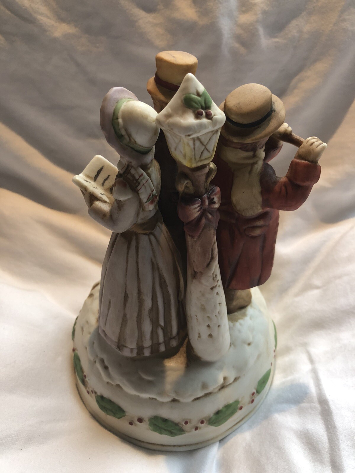 VTG Enesco Musical Figurine Carolers Ceramic Joy To The World 8” eBay