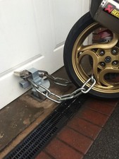 Bodenanker + Garagenverteidiger, Garagentor Sicherheitspfosten. Motorrad, Anh&auml;nger