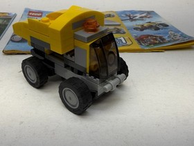 LEGO City Jungle Buggy 60156 Complete With Minifigure Instructions