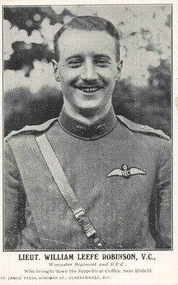 Lieut William Leefe Robinson VC Postkarte Worcester Regiment RFC Zeppelin