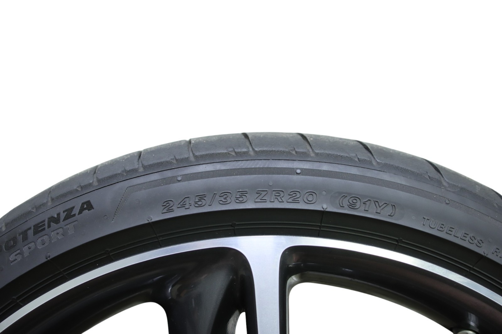 Ferrari 296 GT3 2022-2025 Front Left Wheel