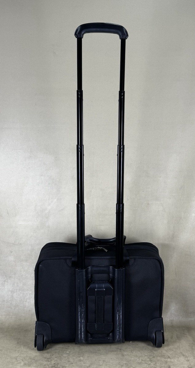 Briggs & Riley KR404X-4 Black 17” Expandable Executive Rolling