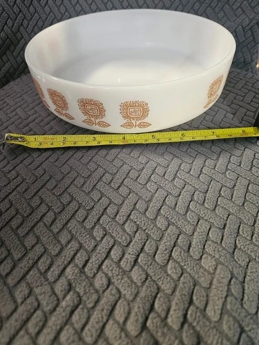 VINTAGE FIRE-KING SUNFLOWER CASSEROLE BOWL 8"
