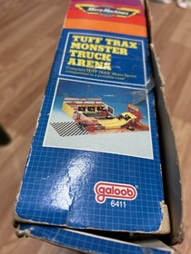 MICRO MACHINES  MONSTER TRUCK & RACING ARENA TUFF TRAX PLAYSET