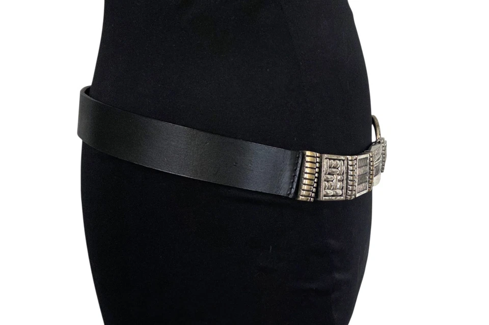 Cinturón Chico’s Cuero Negro Elástico Plata Metal Vintage Talla L Texturizado Años 90 Foto 3 de 4