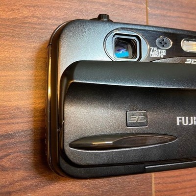 Fujifilm FinePix REAL 3D W3 10.0MP Digital Camera - Black for sale
