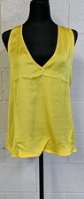 Blusa BCBG MAXAZRIA Amarilla Sin Mangas Talla M Nueva con Etiquetas.        1093