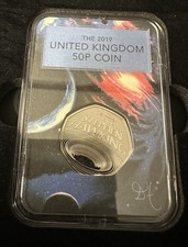 2019 Stephen Hawking 50p coin Capsule Edition Boxed 847/995 UNC With COA
