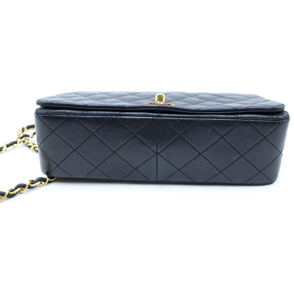 Chanel Size 23 Mini Matelasse23 Full Flap Turnlock Chain Shoulder Bag Black r0_0 image 4