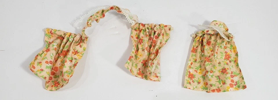 Sylvanian Families Calico Critters REPLACEMENT CURTAINS - Image 4 of 4