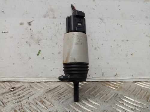 67126934159 WASCHWASSERPUMPE SCHEIBENREINIGUNG / 6712730258 / 977867 FÜR BMW SER