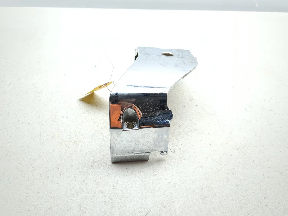 92-04 Cubierta de piñón delantero cromado Suzuki VL 800 Intruder Foto 3 de 4