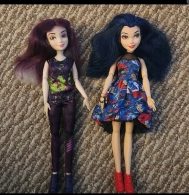 Lot of 2 Disney Descendents Dolls  - Mal And Evie