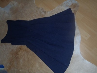 Closet women's dress navy blue size 8 34/36 sleeveless second hand look!!