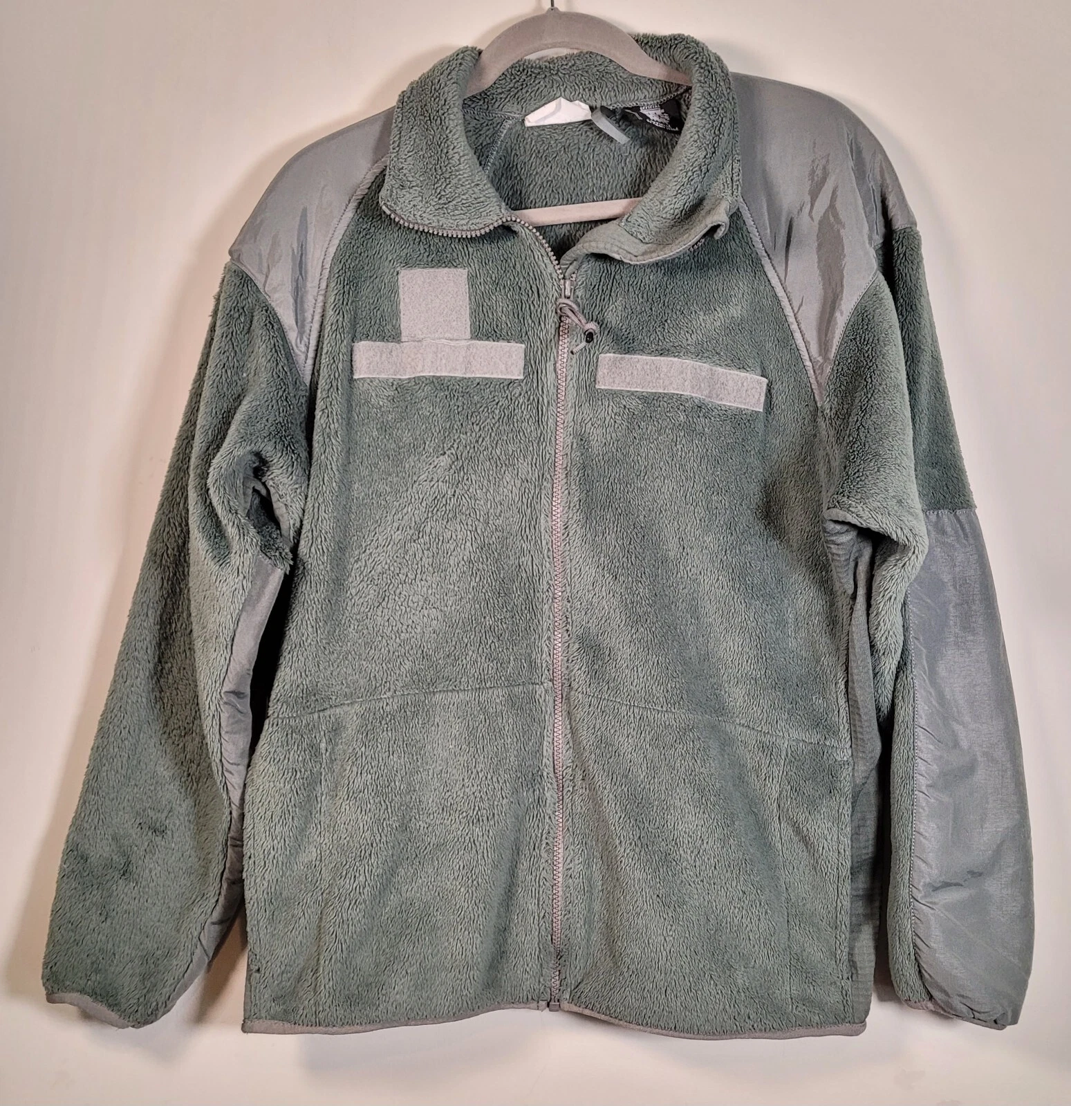 POLARTEC THERMAL PRO FLEECE JACKET MILITARY ISSUE COLD WEATHER MEDIUM REGULAR
