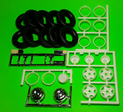 White Western Star 1/25 Semi Uniroyal Tire Chrome Rim Wheel Model Truck Tractor