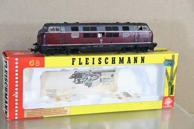 H0 Fleischmann 4235 Diesel Locomotive DB BR 221 111-8 MINT Boxed