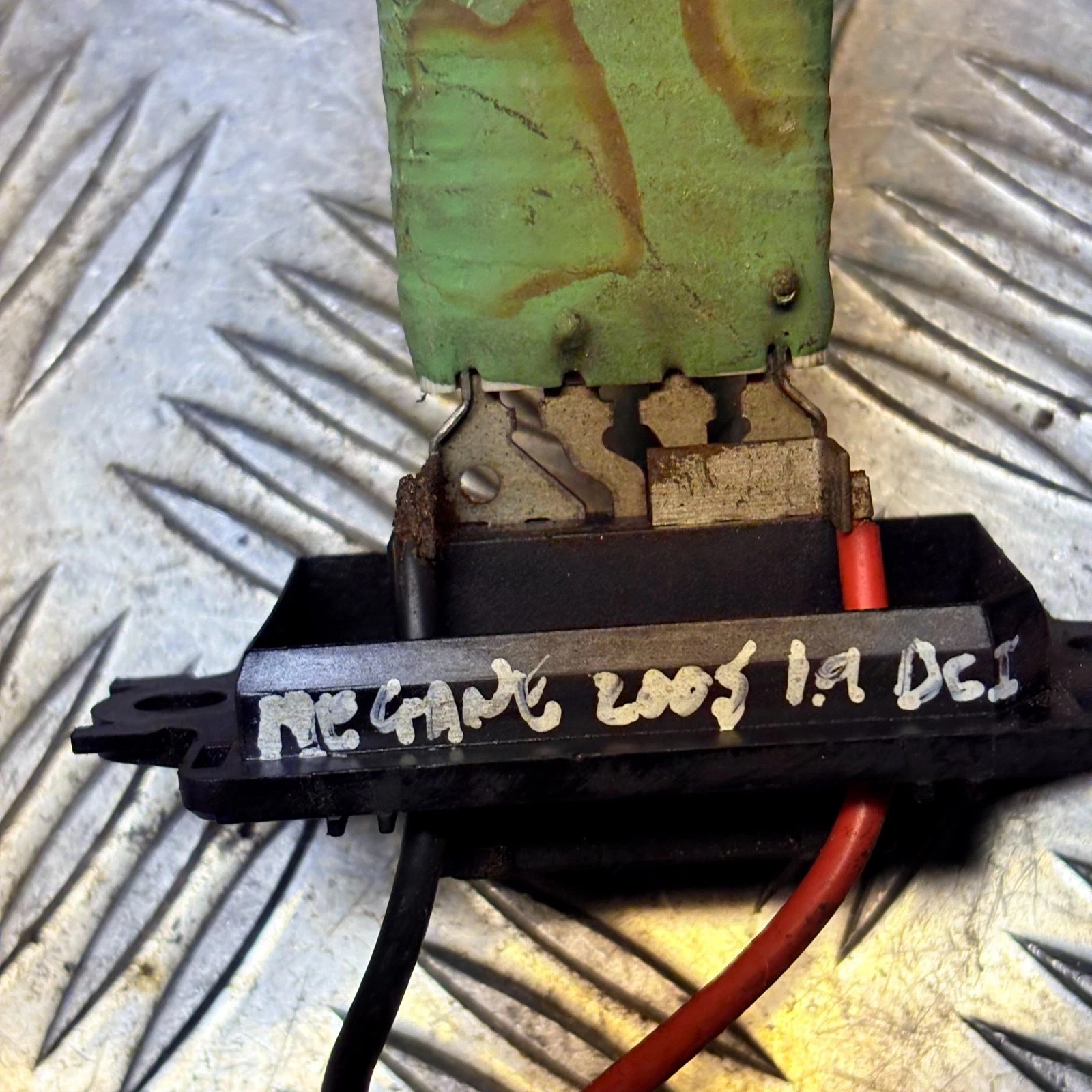 Blower resistor donor marking Megane 2005 1.9 dCi