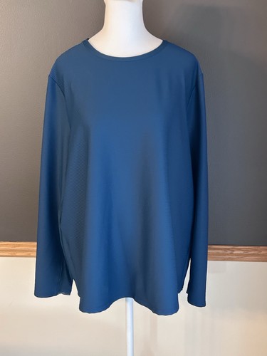 NWT $79 Chico’s Zenergy Ottoman Crew Long Sleeve Top Mesh Seaport Size 3 XL