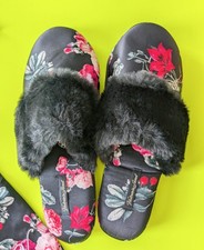 Victoria's Secret Floral Black Satin House Slippers Size M 7-8
