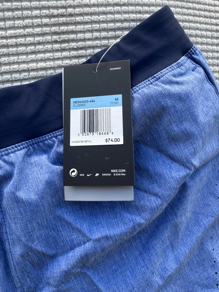 Pantalones cortos Nike Foto 2 de 4