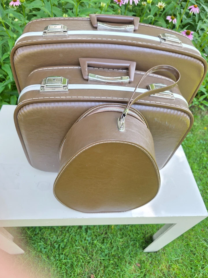 Vintage 1960's Brown Suitcases/Luggage Nesting + Carry-on Unbranded +Excellent+ - Image 2 of 4