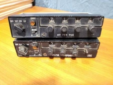 (2) KING RADIO CONTROLS 071-1038-03 KFS-575