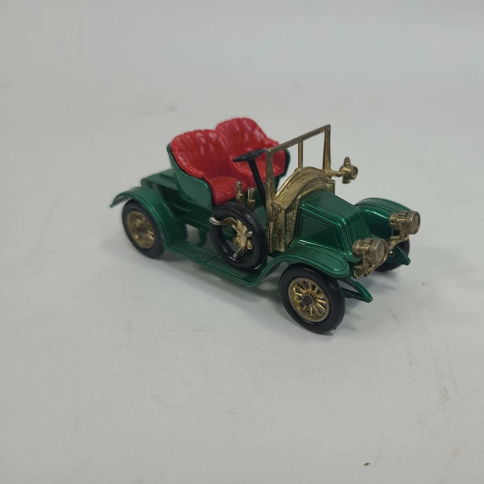 Vintage Matchbox Models of Yesteryear.  1911 Renault.  No 2. Green.  - Image 3 of 4