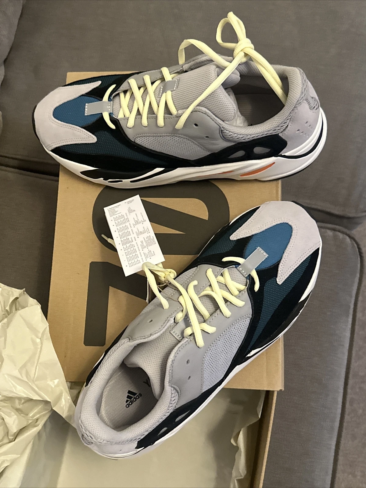NUOVISSIMO YEEZY BOOST 700 WAVE RUNNER B75571 TAGLIA UK 11 5