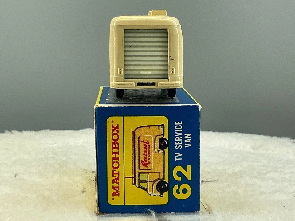 Furgoneta de servicio de TV Matchbox 1963#62 vintage, como nueva, en caja todo original. Foto 4 de 4