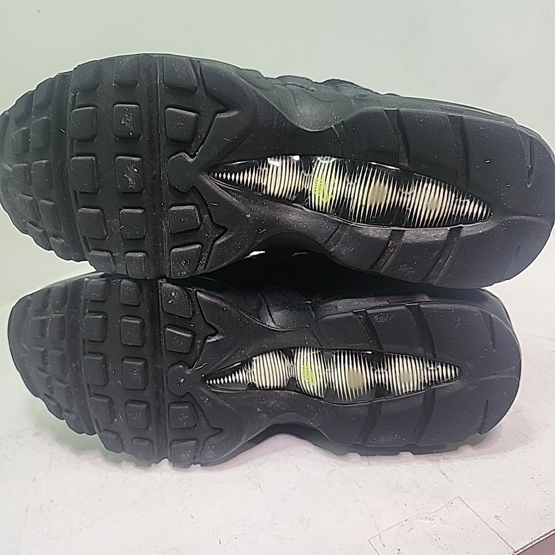 Nike Air Max 95 Essentials Antifreeze Black/Volt AT9865 004 Size