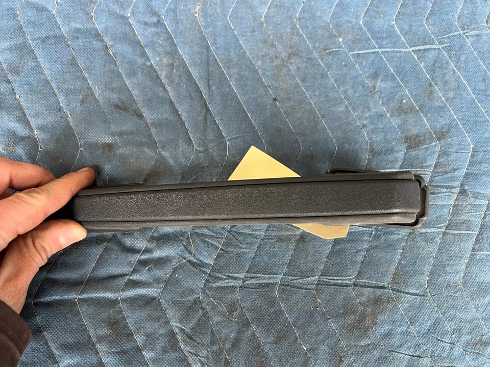 Volvo 740 940 1989-1995 sedán exterior pasajero trasero manija de puerta derecha OEM #3836EM Foto 2 de 4