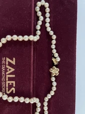 Akoya Pearl Necklace From Zales Jewelry. 14k Clasp. Small Pearls, Sixteen Inches