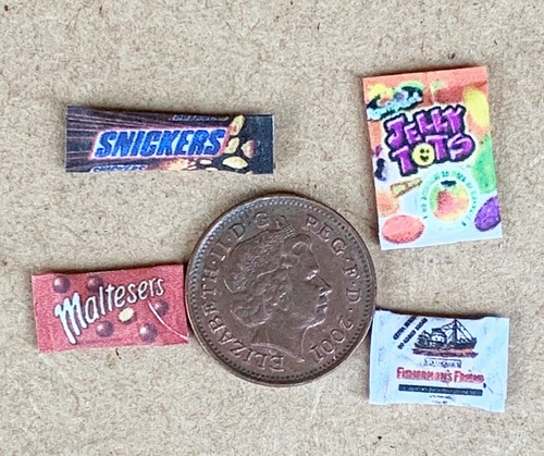 Miniature Maison De Poupée - Paquets Freddo En Vitrine Échelle 1:12 - Tumdee, Fait Main