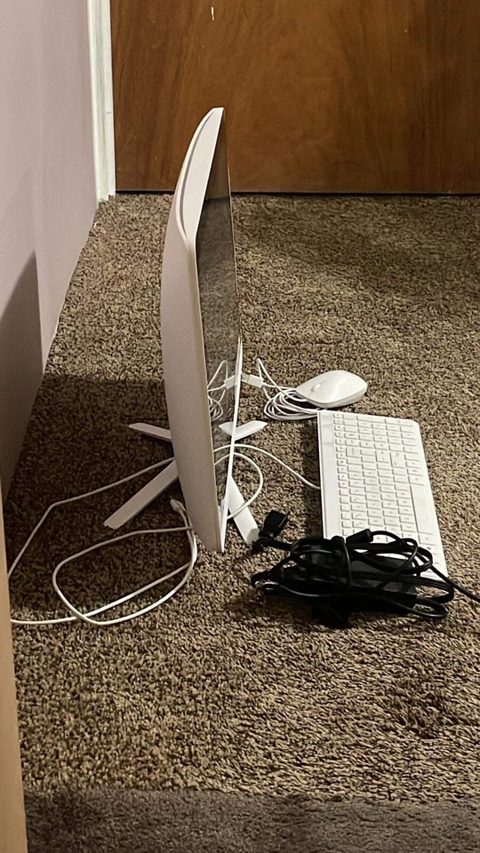 HP 22-b013w All-in-One PC, Full HD IPS Touch Dis, 4GB Memory 1TB HD - Openbox - Image 3 of 4