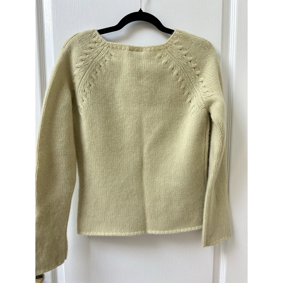Suéter Ann Taylor 100% Cashmere Verde Macio ÚNICO Ponto Delicado Feminino MÉDIO - Imagem 2 de 4