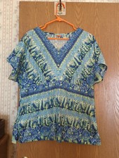 Ladies Large Scrub Top, Ultra Light Material. Short Sleeve Print.