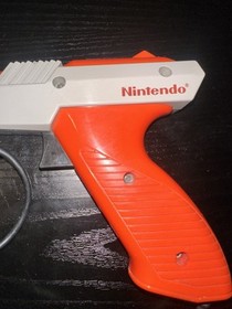 Nintendo NES Orange Light Zapper Gun TESTED Very Clean Nice 1985 Original