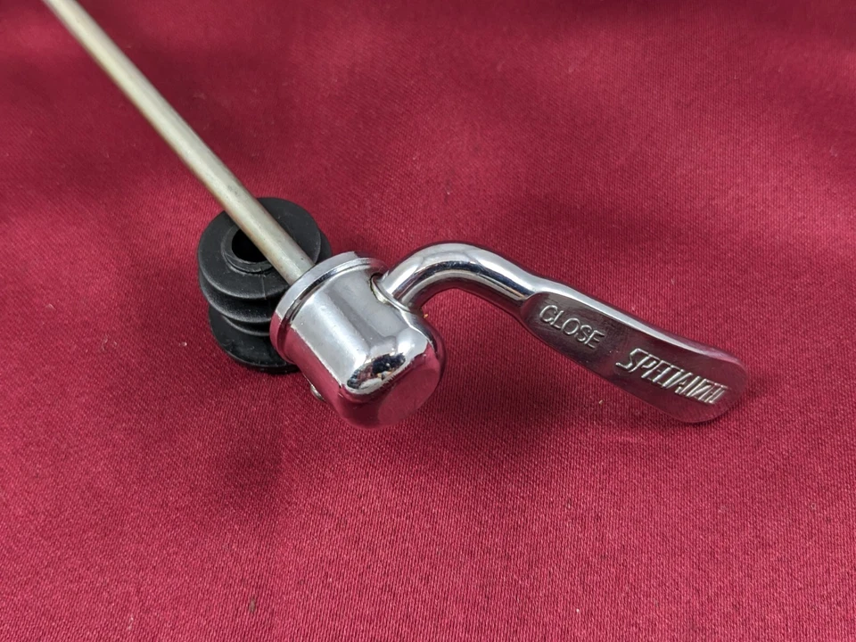 Pincho de liberación rápida trasero especializado vintage anillo en D cromado 155 mm Foto 3 de 4