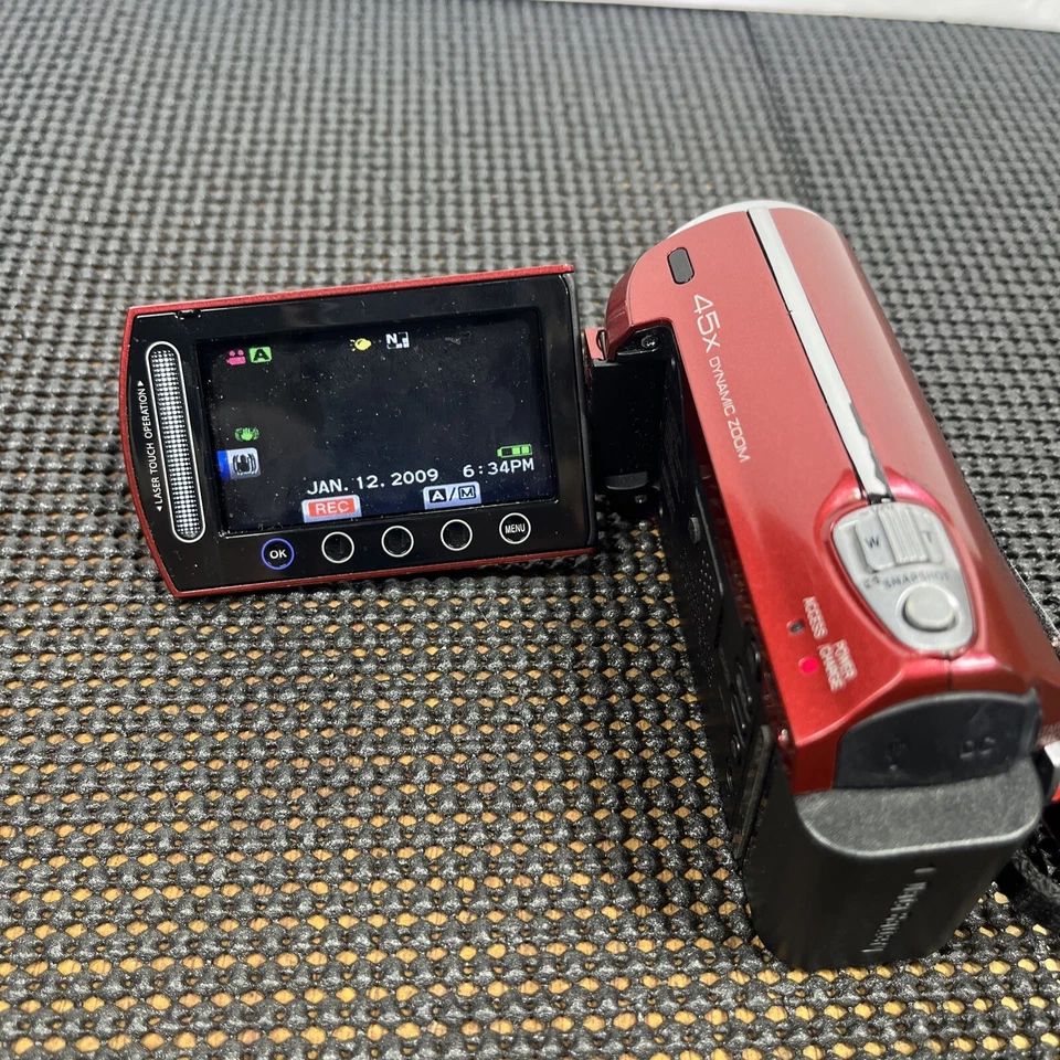 JVC Everio Camera Camcorder GZ-MS230RU Red LCD Screen  40x Zoom *for Parts** - Image 4 of 4